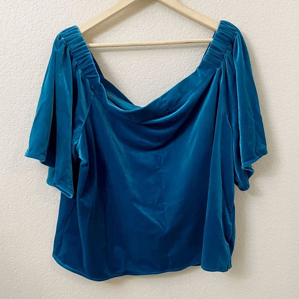 New With Tags Lane Bryant Size 18/20 Off Shoulder Teal Velvet Short Sleeve Top - Picture 3 of 4